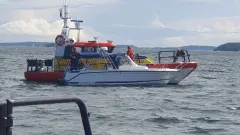 RS Värmdö hjälper drivande båt med motorhaveri