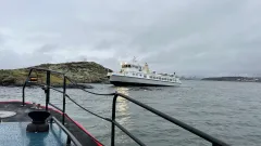 Skärgårdsbåten Vipan står på grund utanför Saltholmen