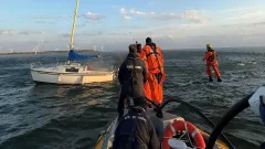 Brand på segelbåt