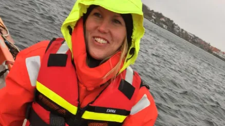 Profilbild på Emma Valham som är kommunikationsledare på Sjöräddningssällskapet