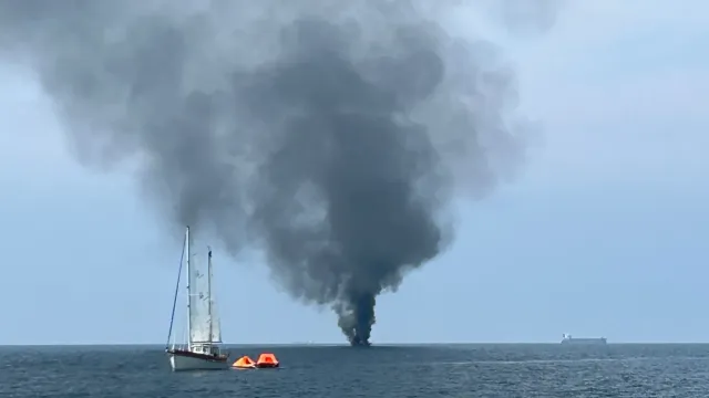 RS Torekov ute på uppdrag efter brand på båt