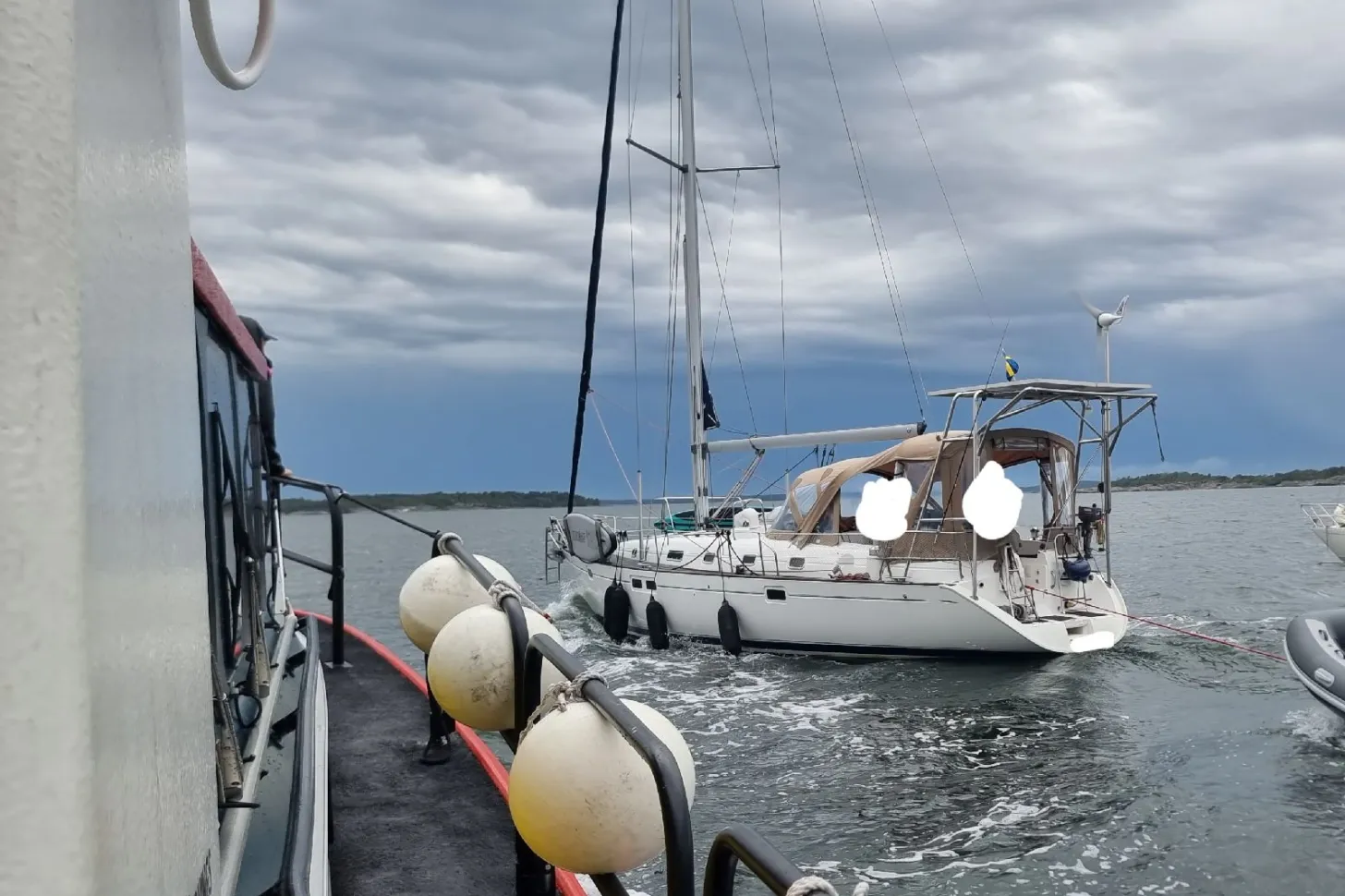 46 fots segelbåt på grund i åskoväder, 31 jul 2023 - RS Dalarö